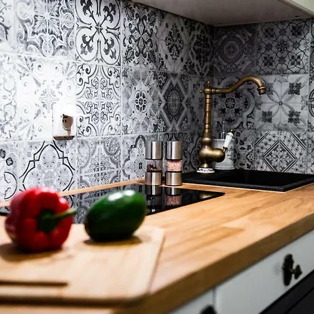 Hoza 50 With A Balcony In Close Center Apartament